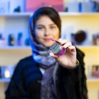 مقایسه صابون ابرو و ژل ابرو؛ کدام محبوب تر است؟